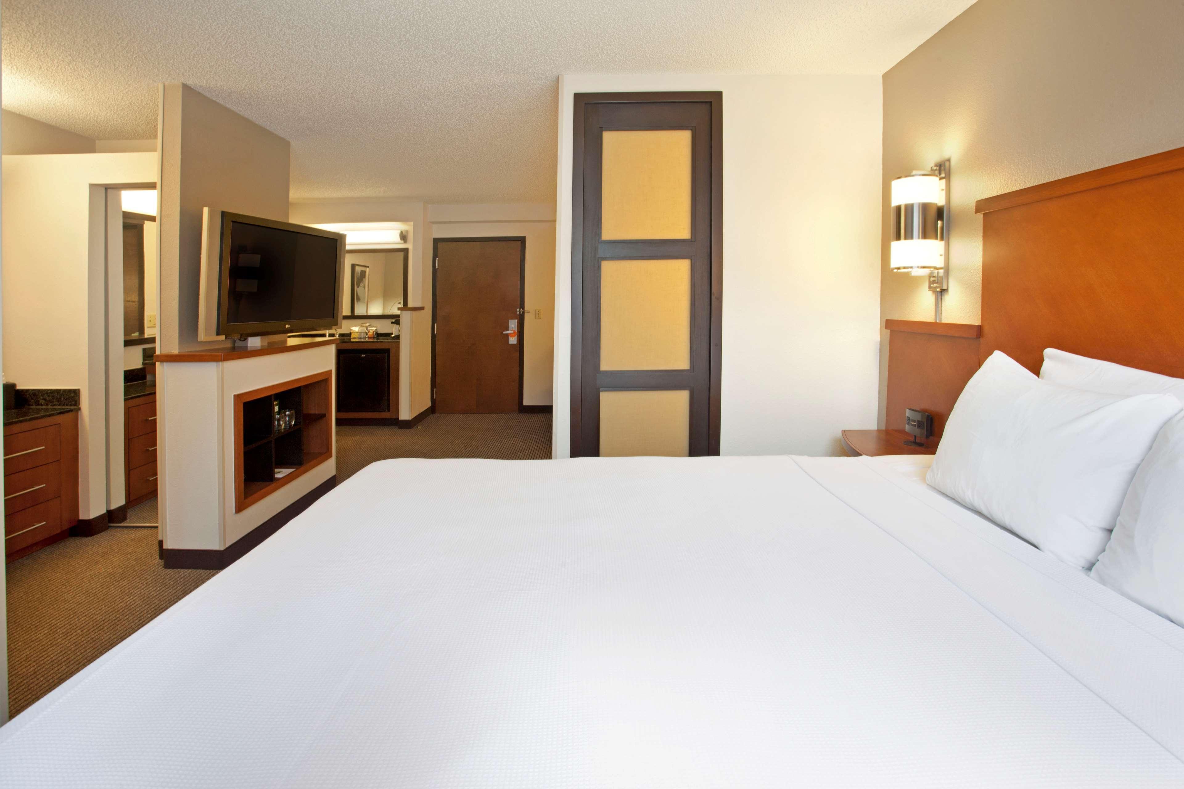 ไฮแอท เพลซ นอร์ท รอลีจ์ -มิดทาวน์ Hotel ราลลี ภายนอก รูปภาพ